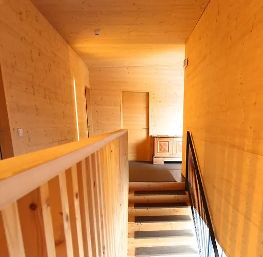 Refugio Laudegg ラディス