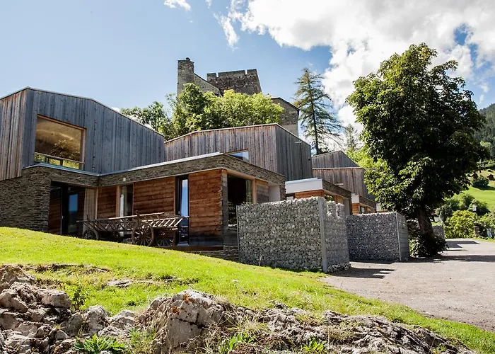 Refugio Laudegg Ладис