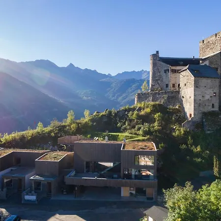 Refugio Laudegg لاديس