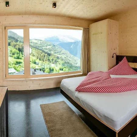 Refugio Laudegg فندق لاديس